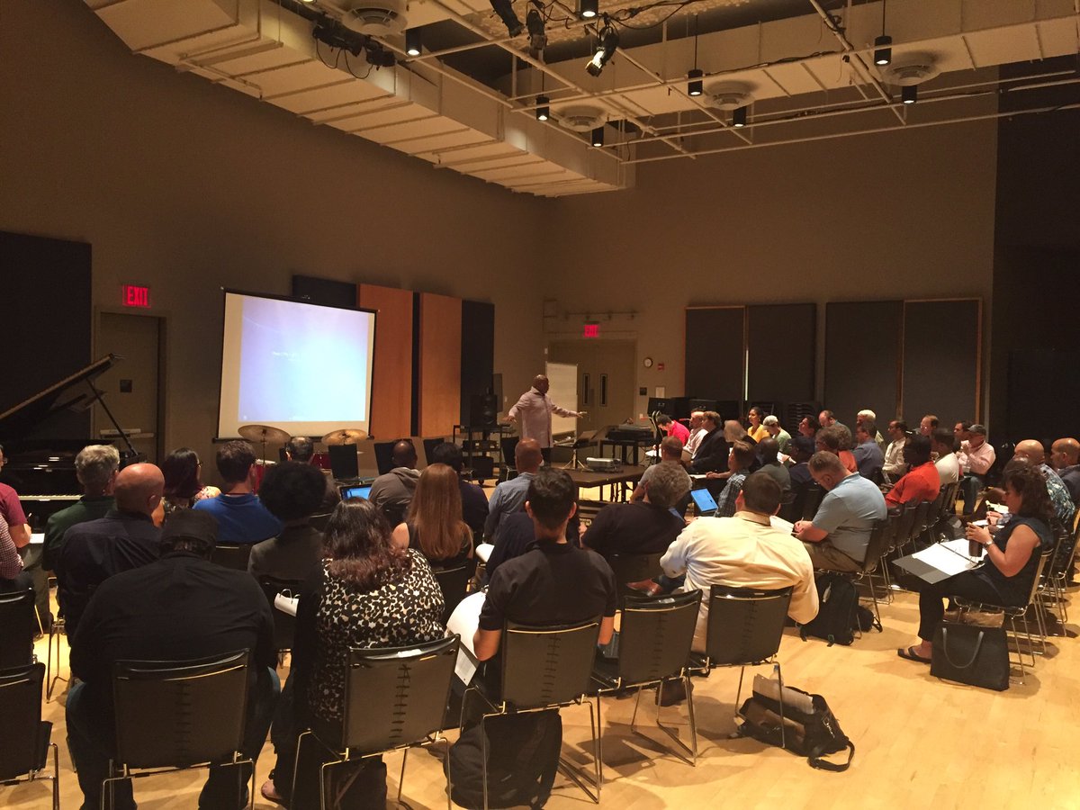 tastoll's tweet photo. A packed room for @TerellStafford day 1 of #BDA17 @jazzdotorg @wyntonmarsalis @JazzEdNet @EssEllington https://t.co/fmSuiuHnbu