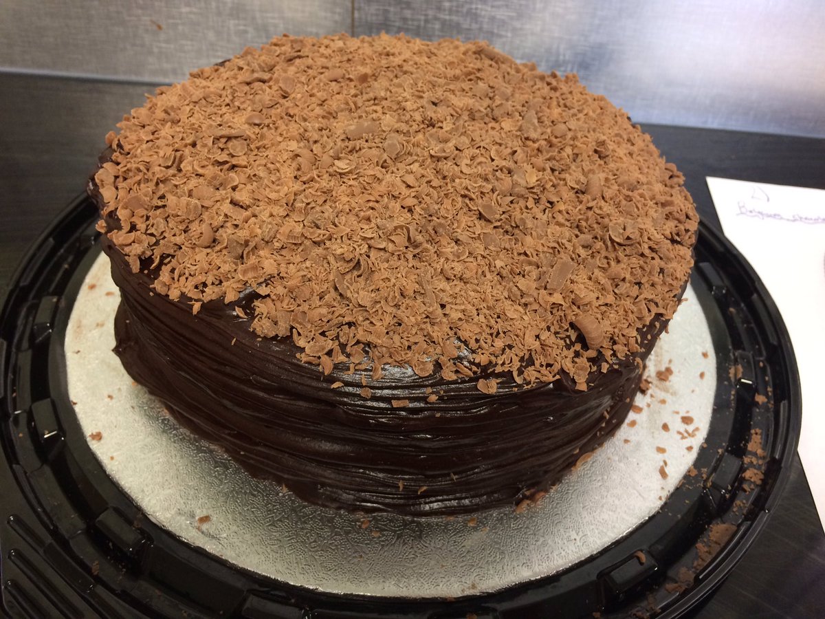 BeaniesClub's tweet photo. Beanies bake off...Belgium... Absolutely amazing desserts https://t.co/4BZeGSfmjD