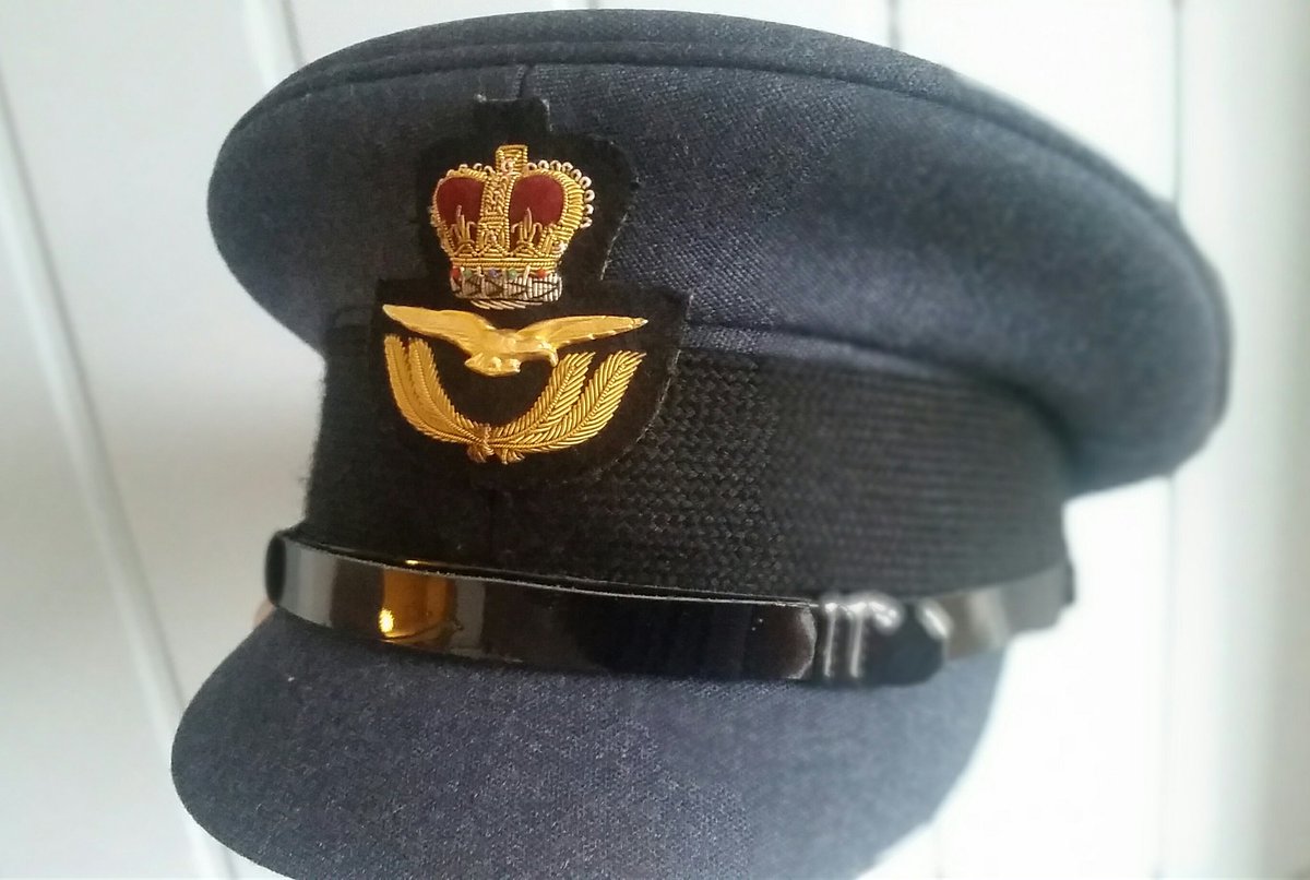 dajchin's tweet photo. @614RAUXAFSQN 4yrs in blue, wearing two different hats, both playing a part in making an #AgileAdaptableCapable @RoyalAirForce
#PerArdua https://t.co/TWPUmspv1o
