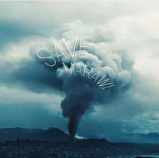 Siyoon1567's tweet photo. #SaveMarawi😢✊ https://t.co/caK6FSt1hp