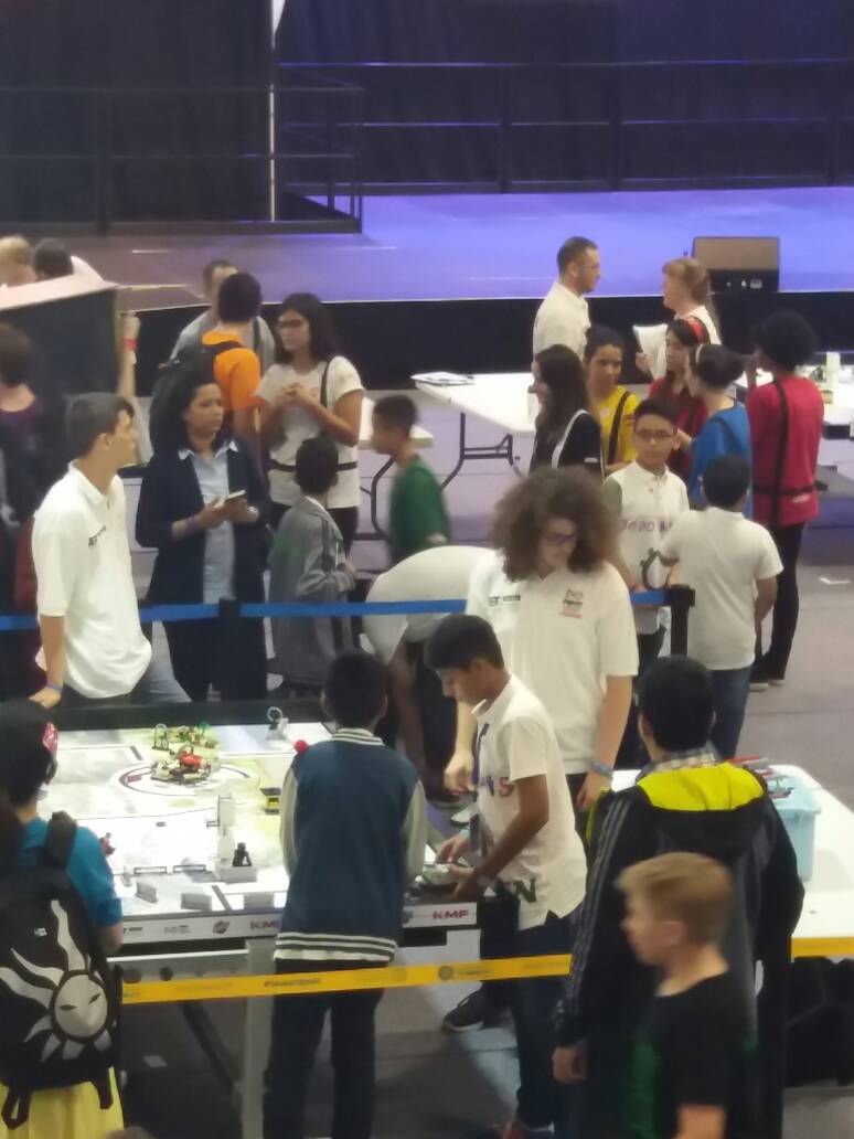 TheDodobots's tweet photo. From the arena yesterday round 1 @TheDodobots @FLLUK #AnimalAlliesIOC @UniofBath https://t.co/rHmi5gBgAC