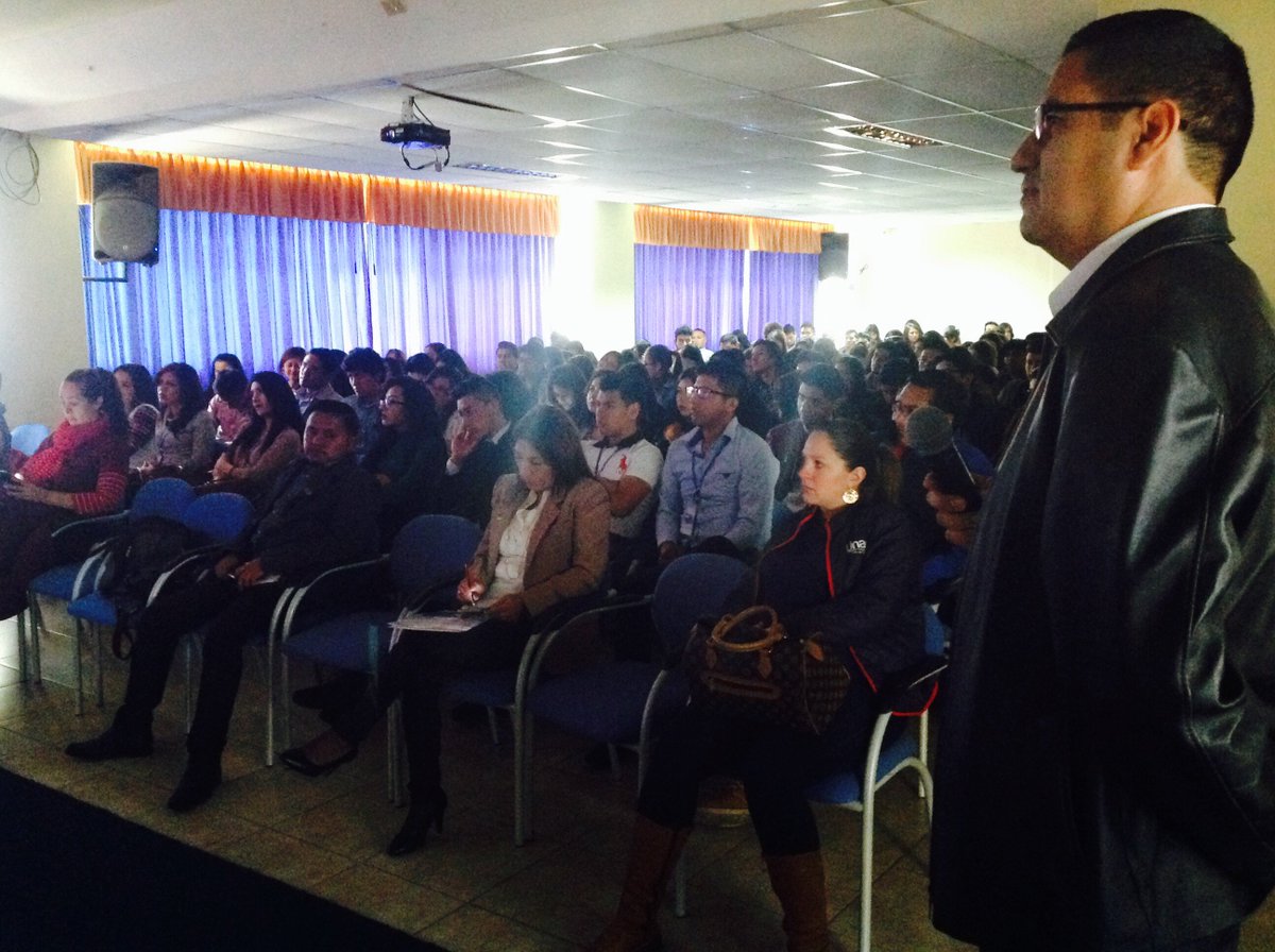 e_unach's tweet photo. Ponencia "Producción de televisión, a cargo del MsC Pablo Miño, en última jornada del I Seminario Internacional #ComSoMe https://t.co/eocNLd2JdL