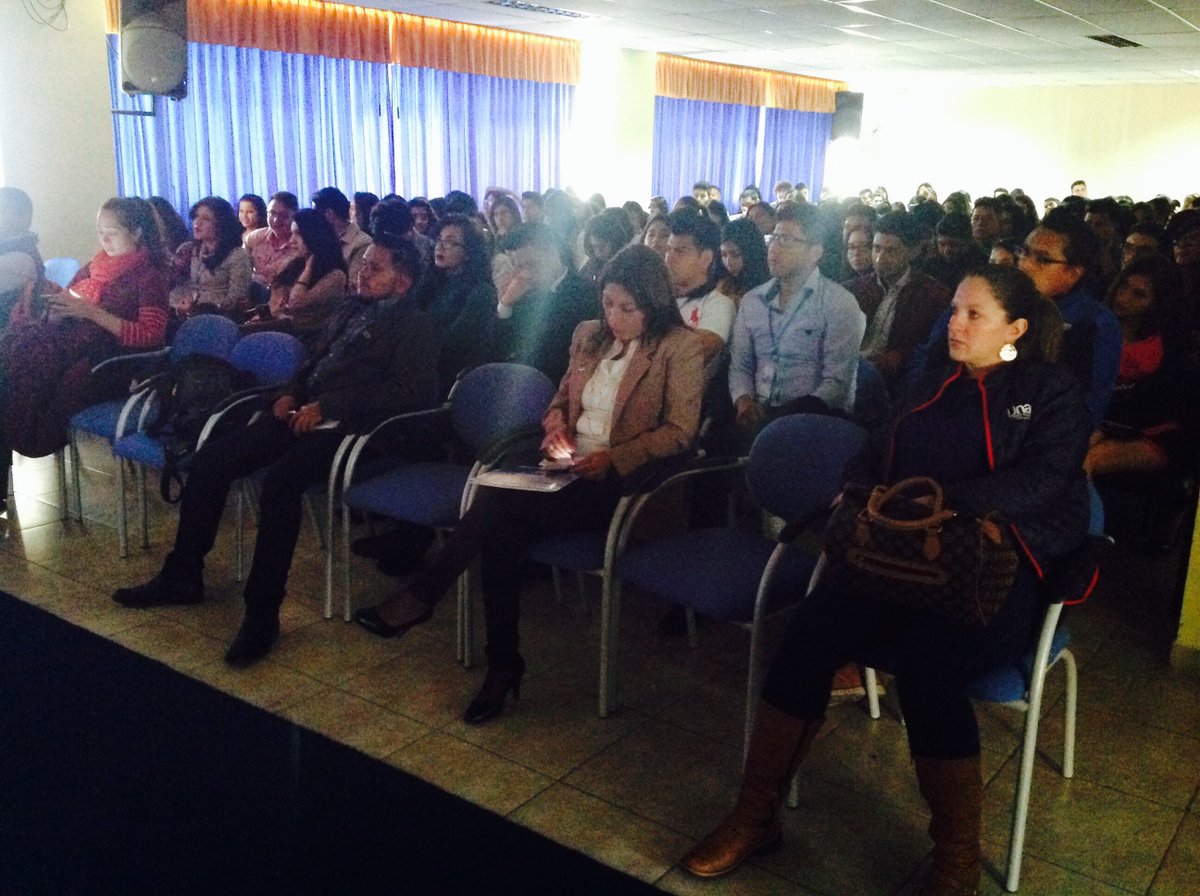 e_unach's tweet photo. Ponencia "Producción de televisión, a cargo del MsC Pablo Miño, en última jornada del I Seminario Internacional #ComSoMe https://t.co/eocNLd2JdL