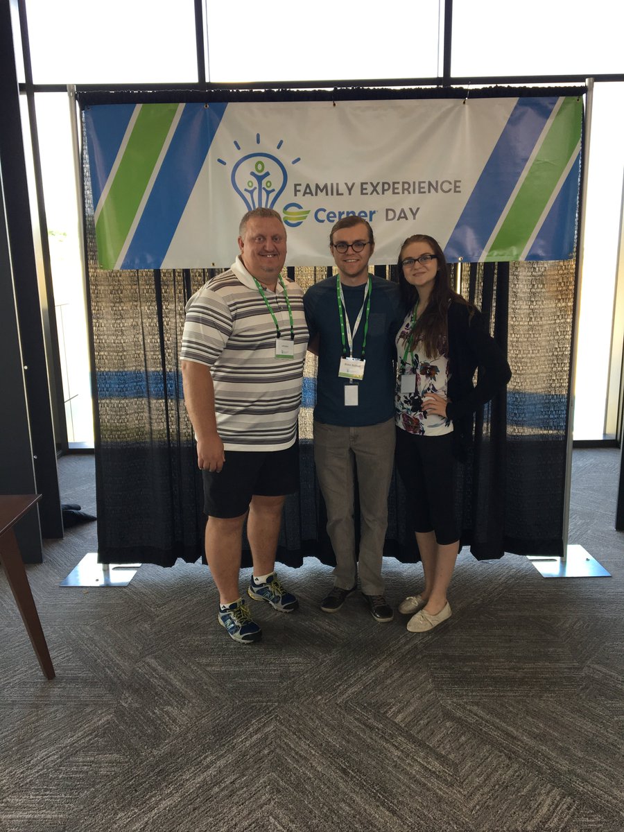 CernerCareers's tweet photo. Today is a fun day for our #CernerInterns! They're bringing their families to an Experience Cerner Day @ our Innovations Campus #CernerLife https://t.co/apa9FthIv2
