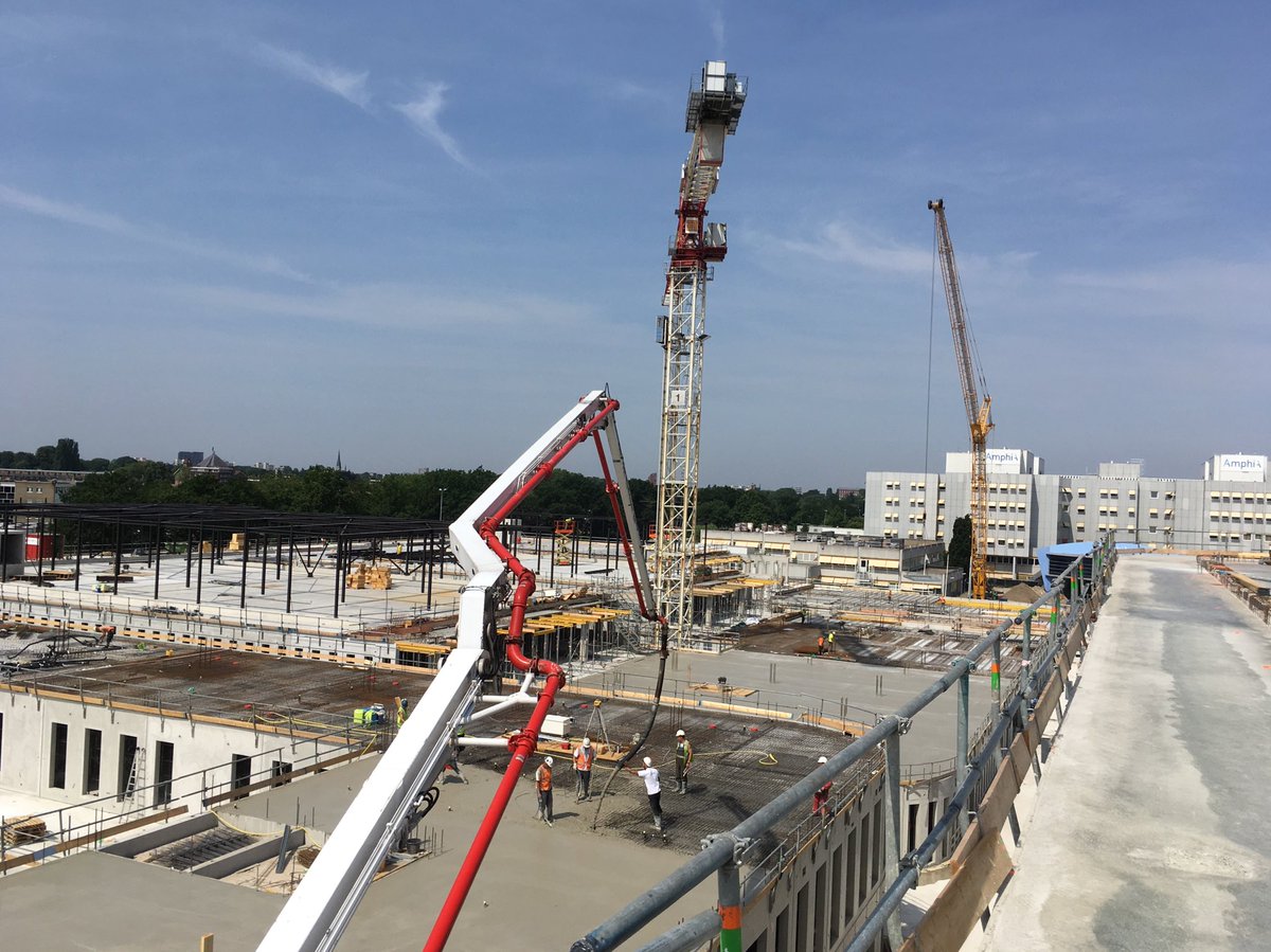 michbosm70's tweet photo. Wat gaan we toch hard..!! 👷🏻💪🏻 #nieuwbouw #amphiaziekenhuis #Breda #vanwijnenen #trebbe #jako https://t.co/uDwpXZqwwz
