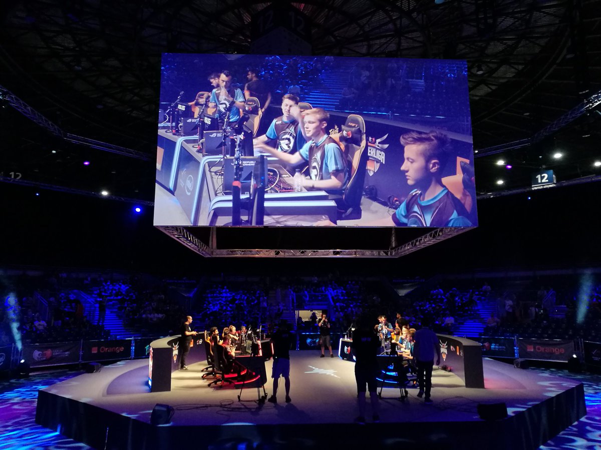 Origen_ESP's tweet photo. Picks y Bans de la segunda partida. Allá vamos https://t.co/lungZo6pkc https://t.co/033NFVJf4e