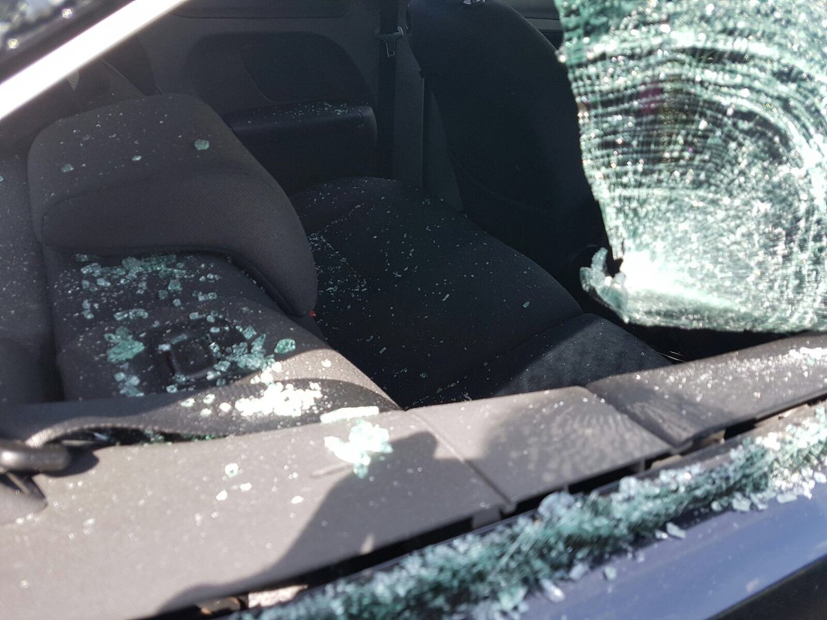 AutoscreenUK's tweet photo. We always make sure that we clean all the glass from your car so you don't have a nasty accident! #Northeast #glazing repair &amp; replacement. https://t.co/F9TpNz6iJa