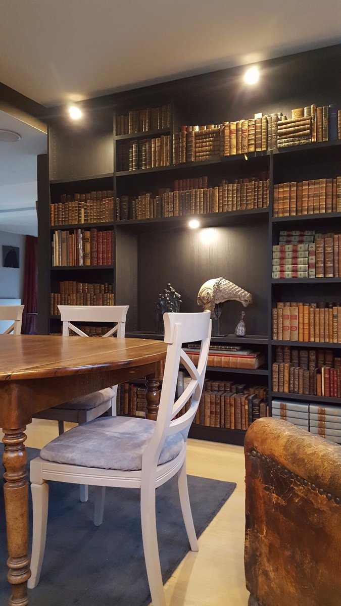 AgencementLille's tweet photo. Une #conception unique d'une #bibliothèque sur mesure dans un style #vintage avec intégration de #lumière #LED  réalisé à #Bondues . https://t.co/vZ1ds0KQrR