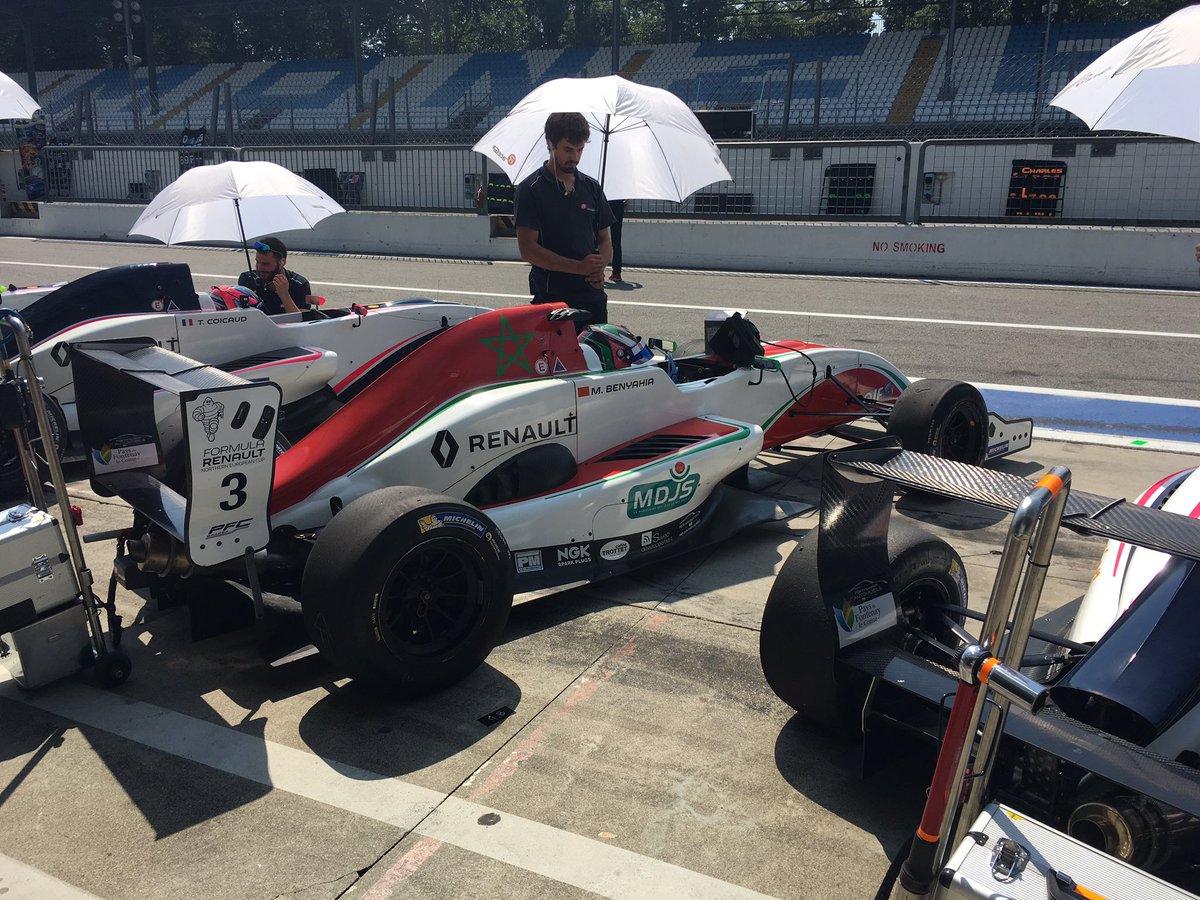 michaelbenyahia's tweet photo. Just finished last practice session of the day here in Monza. Super hot!!!!! Trying to stay cool #mdjs #mb51 #FRNEC #readytorace https://t.co/9M2gwfUyxn
