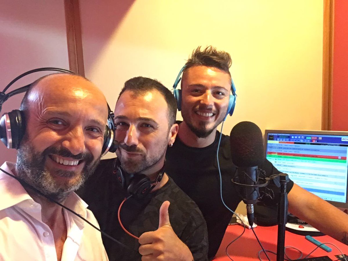amesci1996's tweet photo. #Serviziocivile Su @radioibiza ultimo appello di @enricomborrelli a tutti i giovani tra i 18 e 28 anni #bando2017 https://t.co/tmSYMi5izj https://t.co/9LIflpb5yF
