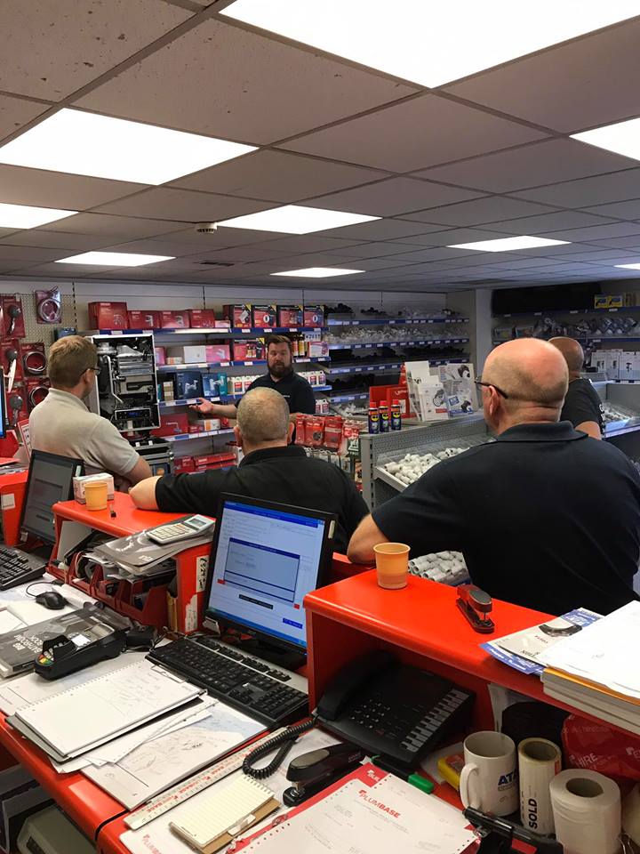 PlumbaseNotts's tweet photo. #busybusybusy
#goodturnout
@KDNavienuk 
@plumbaseuk 
#bringonthecurry https://t.co/VKgzv1jRDX