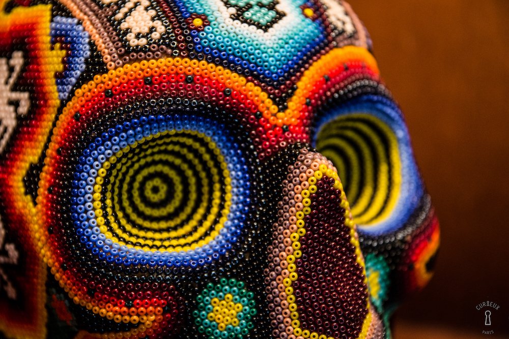 CurieuxParis's tweet photo. Nos calavera perlées mexicaines n'attendent que vous chez @curieuxparis ! #calavera #curieuxparis #paris #cabinetdecuriosités mexicana https://t.co/iVQ91sLsX3