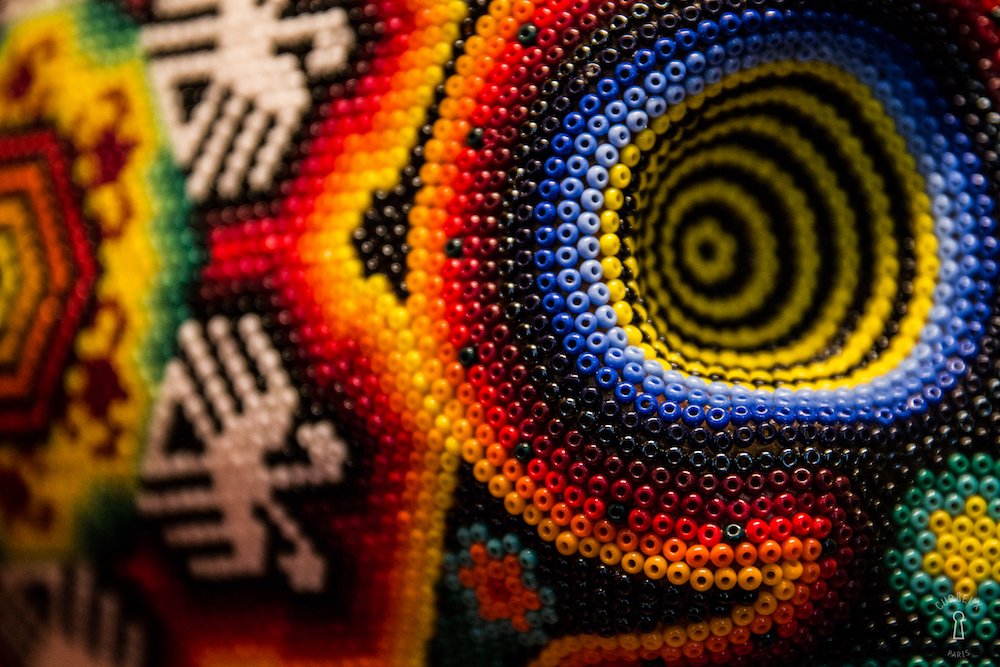 CurieuxParis's tweet photo. Nos calavera perlées mexicaines n'attendent que vous chez @curieuxparis ! #calavera #curieuxparis #paris #cabinetdecuriosités mexicana https://t.co/iVQ91sLsX3