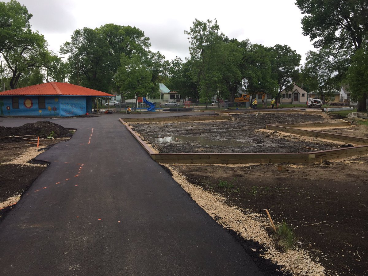 ScottGillingham's tweet photo. The renewed Weston Park Playground is coming along. Can't wait for it to open. #campaigncommitment  #wpgpoli https://t.co/F5etUgpUNX
