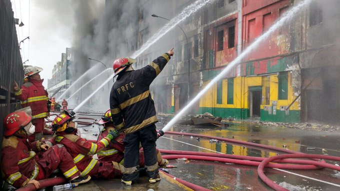 INCENDIO AUN NO TERMINA EN LAS MALVINAS..!!!
