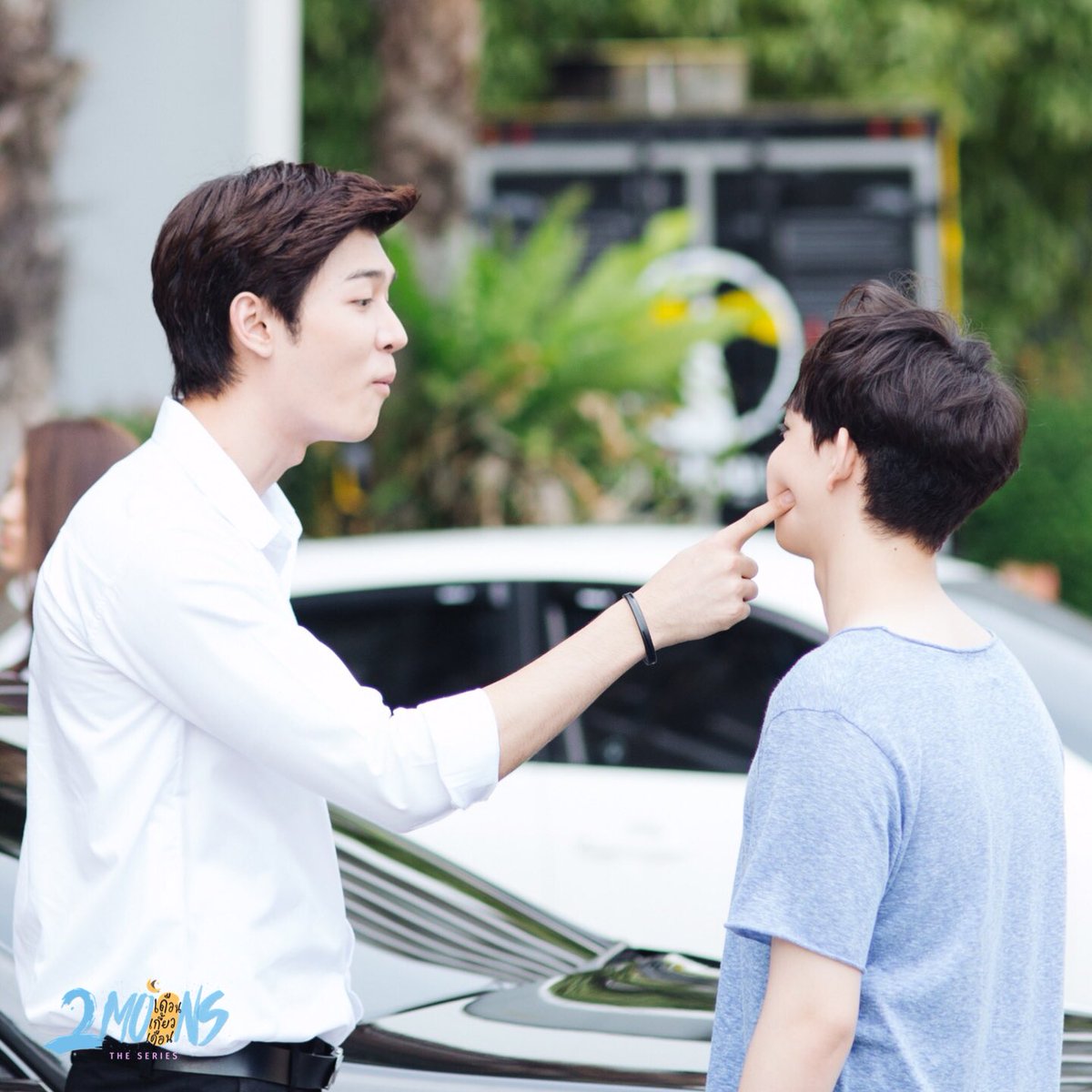 squarrium's tweet photo. ในซีรีส์ vs ชีวิตจริง
.
.
อิตะก็อตตต!!! #2Moonstheseries https://t.co/5jqmv8sA7q