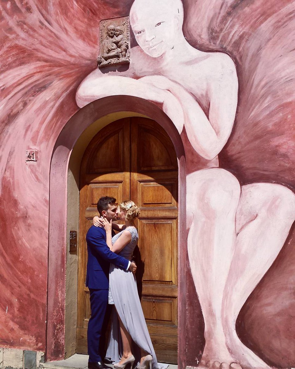 BorghiPiuBelli's tweet photo. - 1! Tanto entusiasmo e attesa per la Notte Romantica nei Borghi più belli d'@Italia. #BorgoRomantico2017 https://t.co/GWzEfcIF3F https://t.co/B2PwPDVVR1