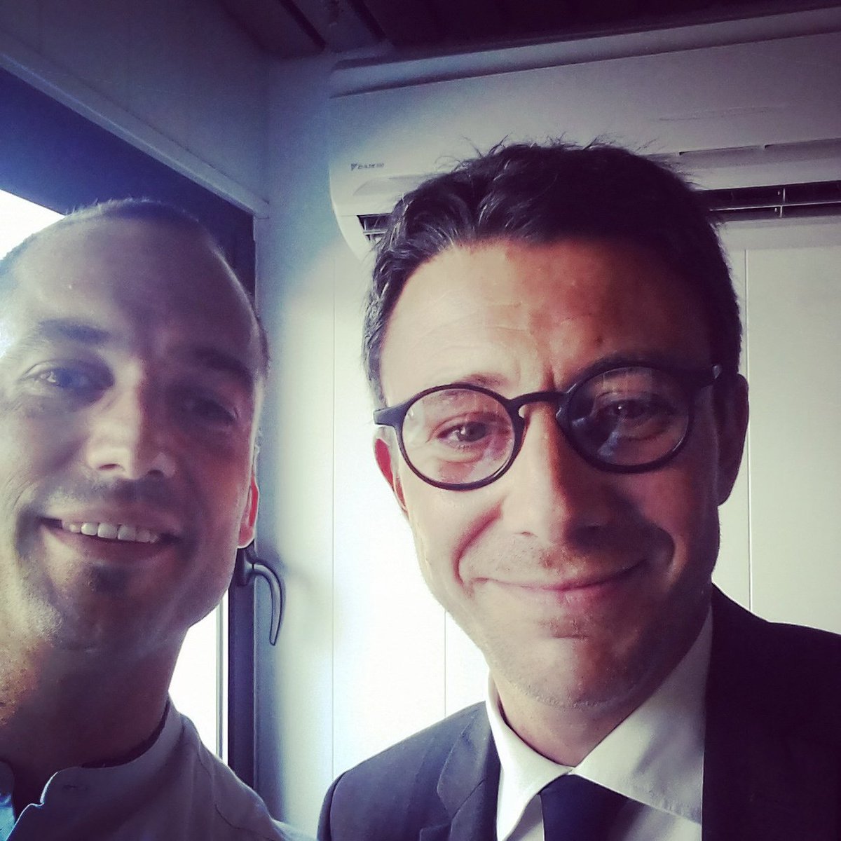 Glass_Yourself's tweet photo. On parle aussi de l'optique quand on evoque l'#innovation avec @BrunoLeMaire et @BGriveaux ici en @Glass_Yourself @eyesroad @MacLesggy https://t.co/UeN3TQ7BOS