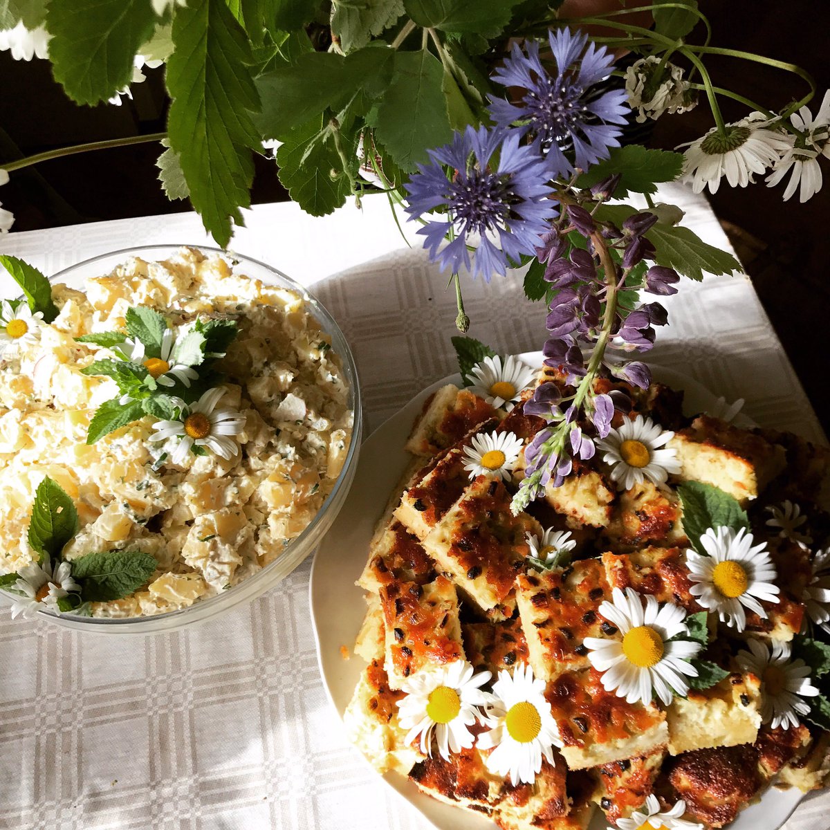 BalticBox's tweet image. Lustīgu līgošanu!