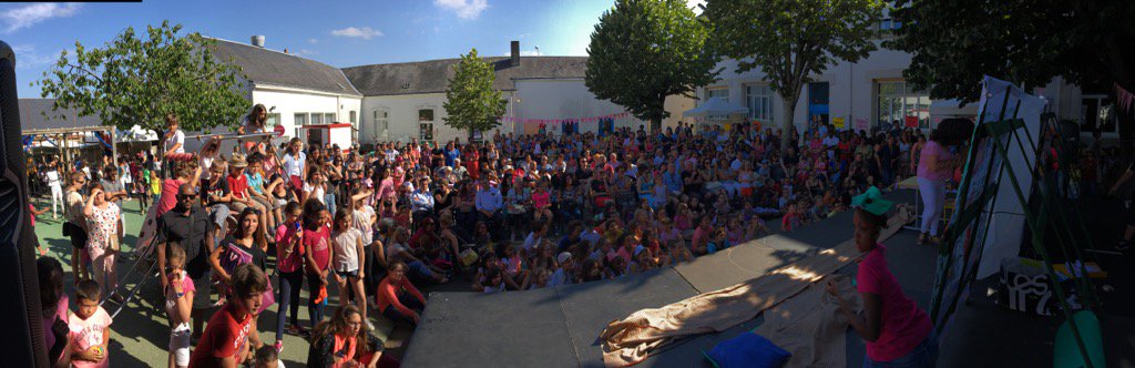 Fête des écoles #JeanRoy #Malraux @LRSY_ville 
Les parents très nombreux !!!
Merci à tous les bénévoles de l'alerm 👍