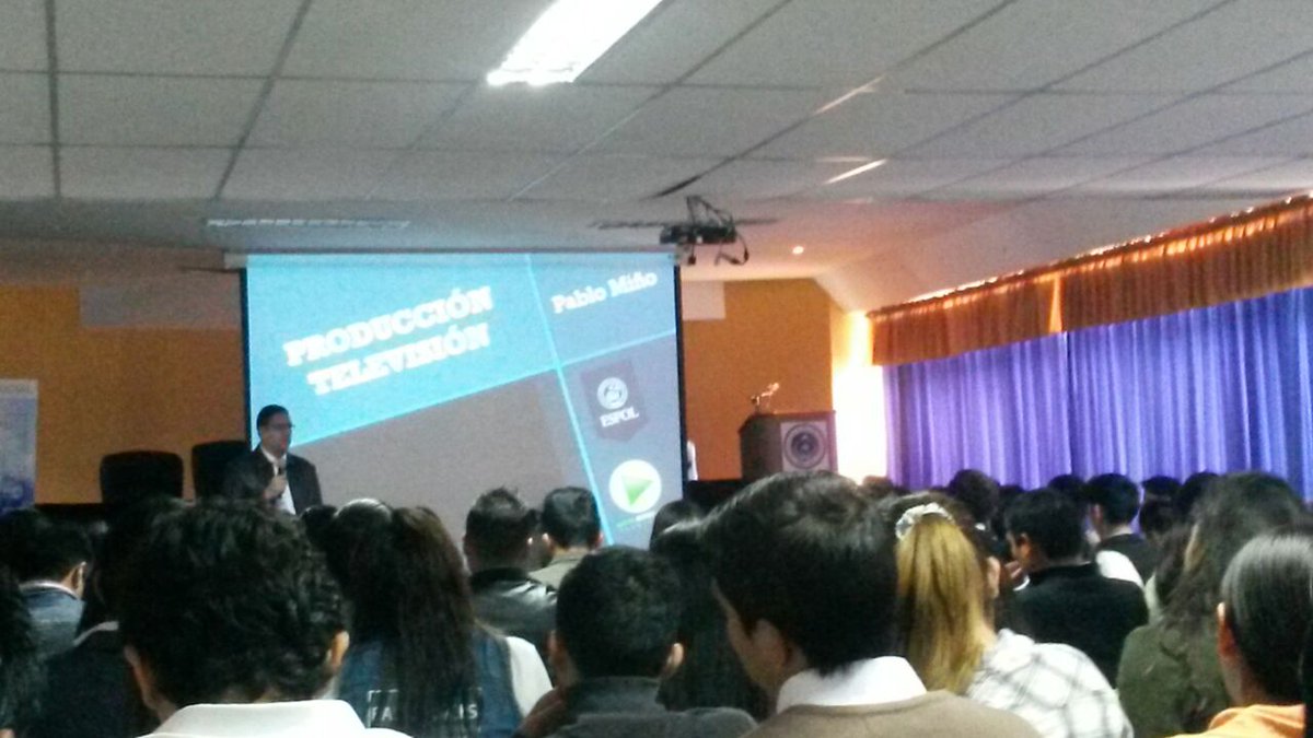MiliCR2's tweet photo. Tercer día del Seminario Internacional con Pablo Miño temática "Producción de Tv" #ComSoMe @e_unach @Unach_ec #formandoperiodistas https://t.co/7nw1rAuCvn