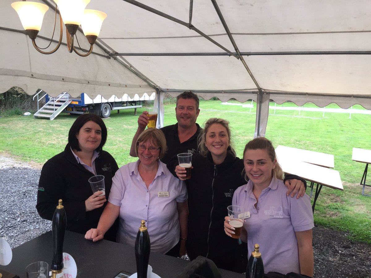 Sampling the beer for <a href="/LLMteam/">LLM Farm Vets</a> Vet Fest tomorrow. Smooth and tasty #downinone #seeyouatthebar #session #snifter