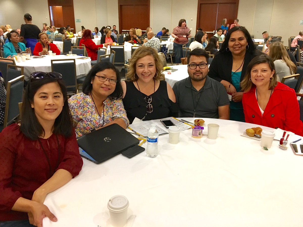 momlifehackFI's tweet photo. DAY 2 at the National Family &amp; Community Engagement - Union City Kids' Zone/NHUSD is in the house! #fce2017 #uckz https://t.co/7faqAN25BL