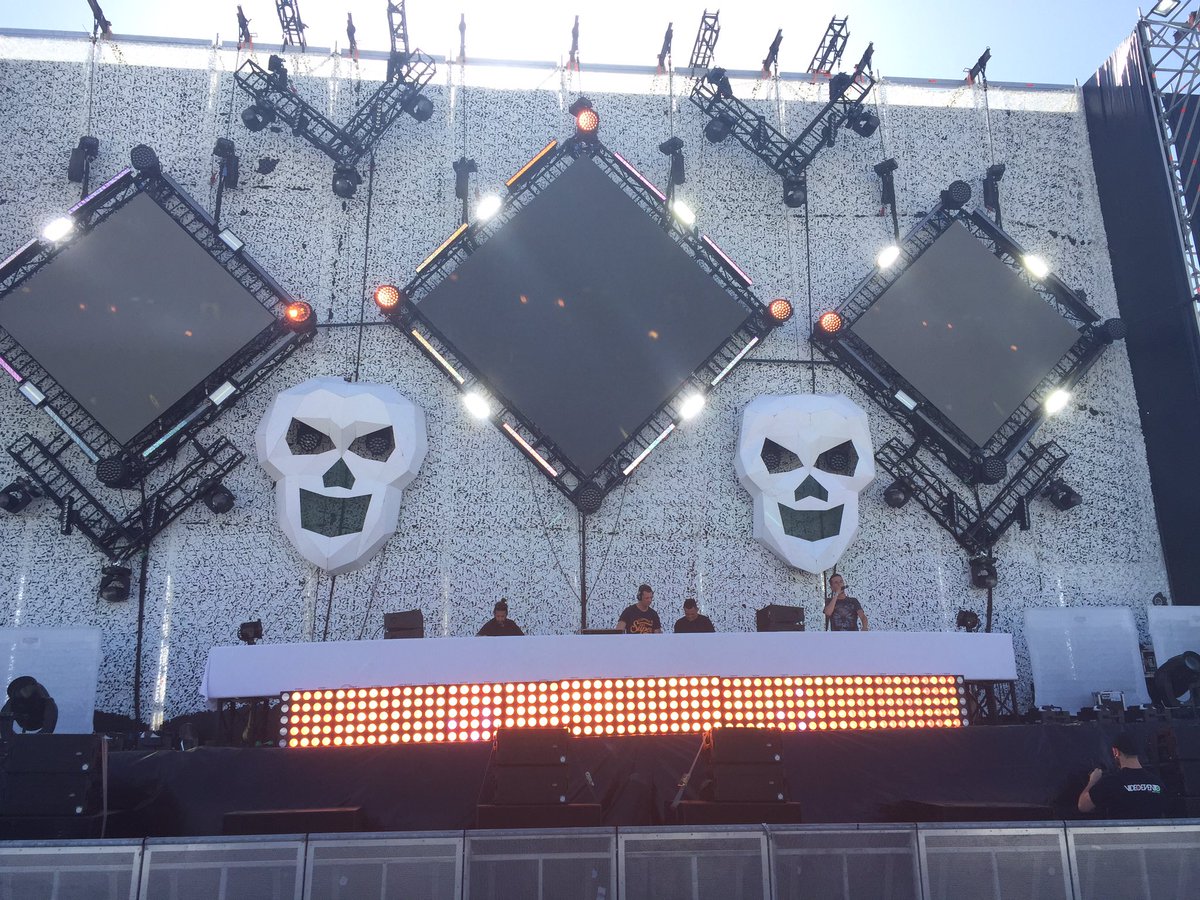 ExtremeDisorder's tweet image. WE
ARE
THE @DonkeyRollers 

BIENVENIDOS AL @ExtremeDisorder