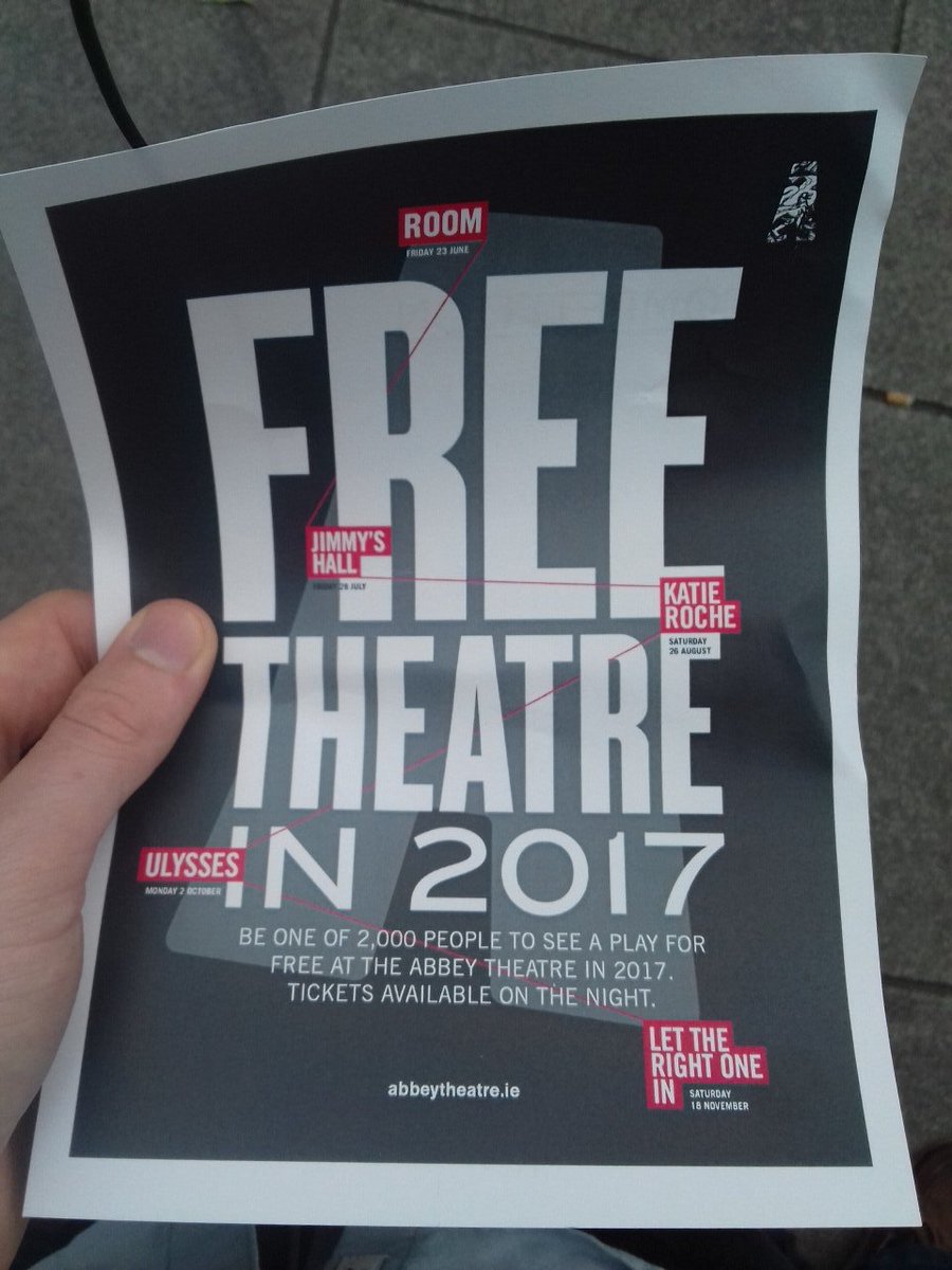 Beachtaire's tweet photo. Hi muintir @AbbeyTheatre Tá muid ag baint súp ón scuaine :)
#FreeFirstPreviews #RoomThePlay #FreeTheatre https://t.co/EfVIHd00W3