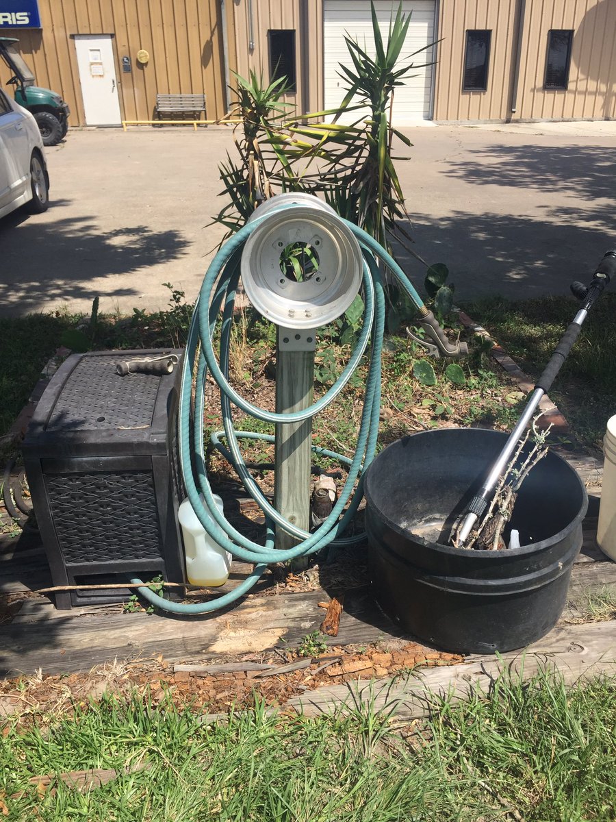 Legacy_Dist's tweet photo. Recycling Texas style. #southern #southernengineering #bosartspolaris https://t.co/qVo2XwcBiK