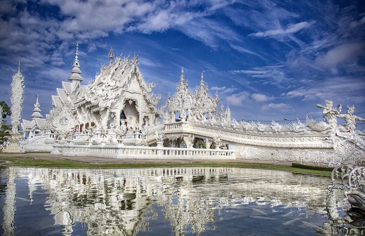 WoooTrip's tweet photo. #SpiritualPlacesToVisit: Wat Rong Khun Temple, #Thailand #travel #traveling #holidays #awesome #wanderlust #temple #fun #trip #wanderlust https://t.co/da4BNNoq4o