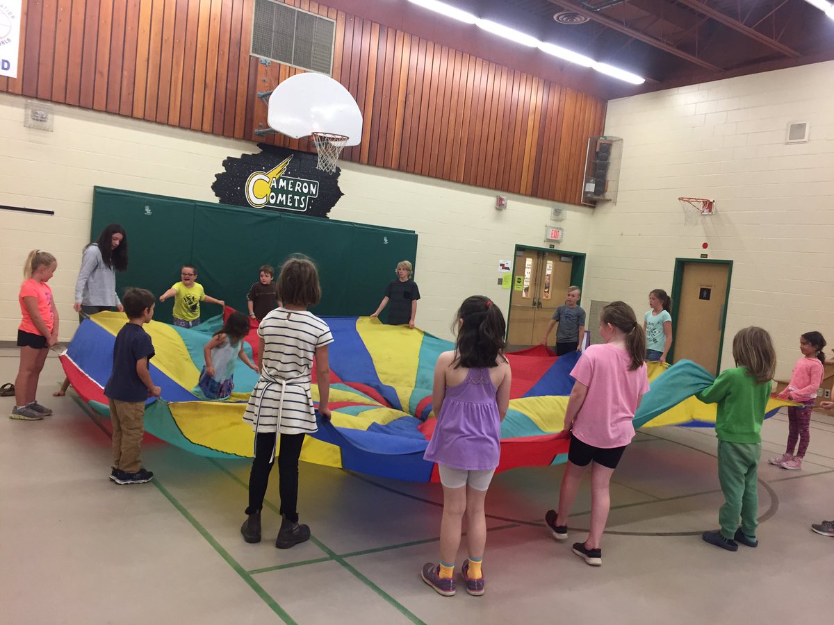 CameronStPS's tweet photo. The rainy weather is not stopping our Play Day! #takeitinside #letsmove #camspirit @SCDSB_Schools @RightToPlayCAN @CollingwoodHKCC https://t.co/2MI9XYjebI
