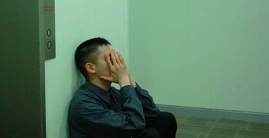 Work-life balance is not just a #management issue. We all need to own it. Here's why -- and how. <a href="/Poynter/">Poynter</a> tinyurl.com/y7a2pg2y