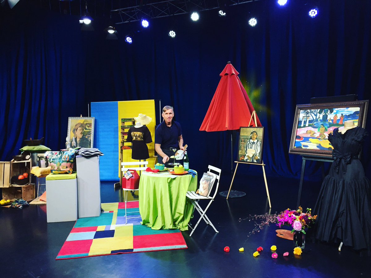 kmillerlib's tweet photo. Be inspired by great #art NEXT on @WGNNews @artinstitutechi @michiganavemag #ProjectWindows @DinaBairWGN https://t.co/Or1NwkyX99