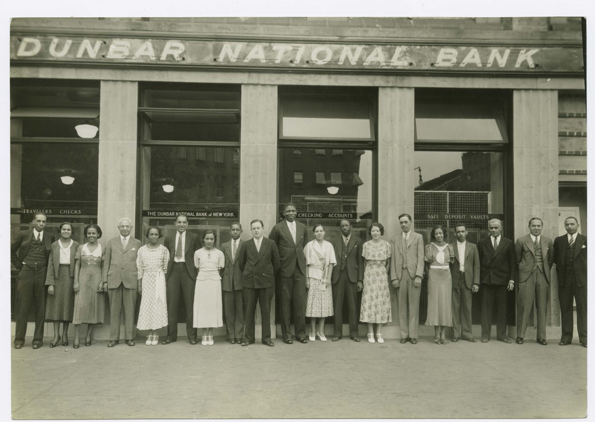 View our new digital exhibition, a survey of 400 yrs of African-American history in New York goo.gl/u6aeK8 #BlackNYers