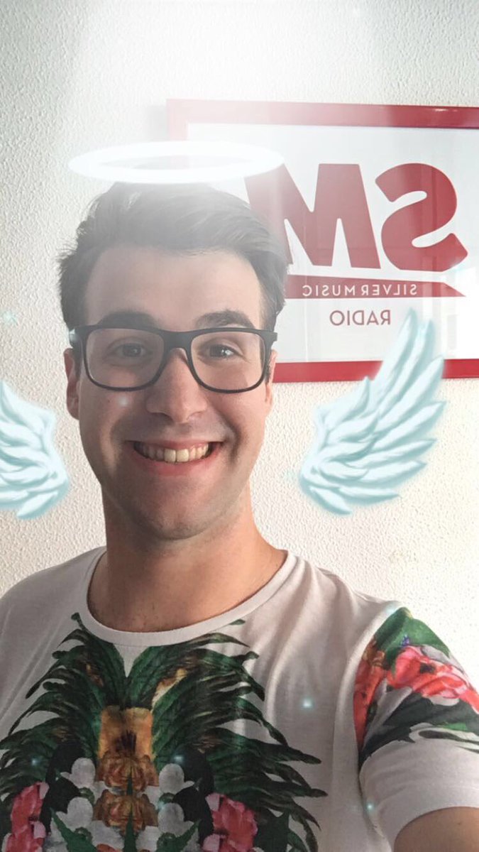 SilverMusicR's tweet photo. Alle 19 #OnAir #LOraDelCiso con @DavideCiso stasera si parlerà di #Tequila e le classiche #Curiosita dal mondo! @CuriosoneTV #SMRadio https://t.co/jLHhsU02R6