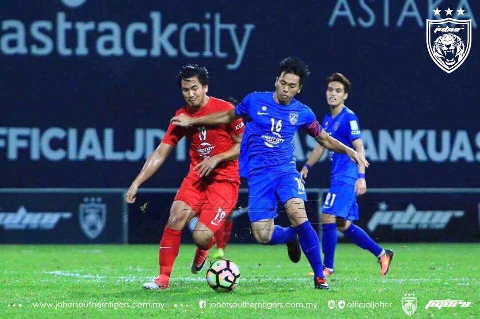 OfficialJohor's tweet photo. FRIENDLY MATCH JDT vs JDTII | 23 JUNE 2017

Full Time

JDT [0-1] JDT II
(Shafiq Shaharuddin 64')

More photos at https://t.co/prUfp02cpc https://t.co/QmyFIqt4cD