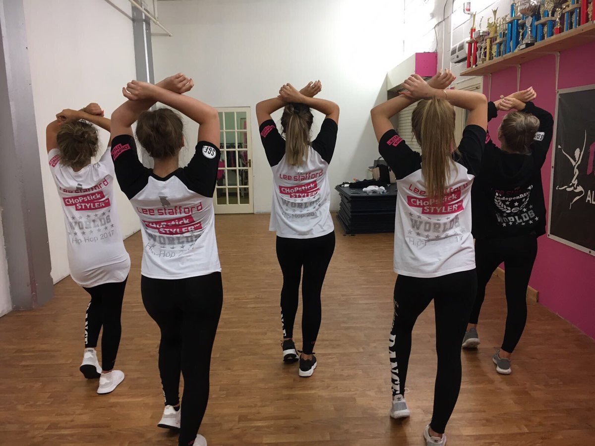 IndepenDANCE_'s tweet photo. Seniors girls in training wearing our stunning Lee Stafford kit!! #leestafford #leestaffordhair @LSHBEssex @LeeStaffordLSE @MissSharonF https://t.co/Y9zrxExudU