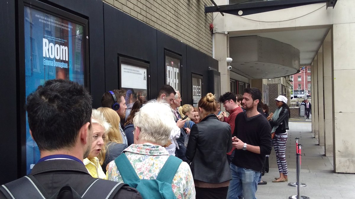 EmmaFillum's tweet photo. Waiting at the @AbbeyTheatre for #RoomThePlay!
#Selfie with the Mammy in the queue!
#Freefirstpreviews
#RoomthePlay
#FreeTheatre https://t.co/6Bq2e97iiK