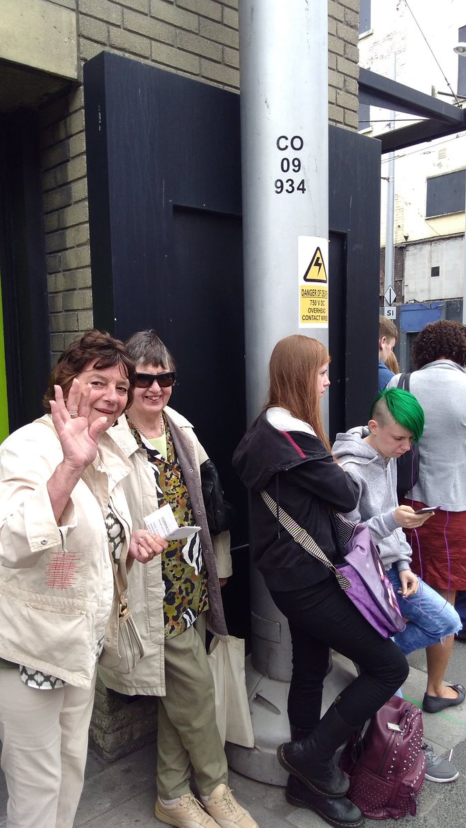 EmmaFillum's tweet photo. Waiting at the @AbbeyTheatre for #RoomThePlay!
#Selfie with the Mammy in the queue!
#Freefirstpreviews
#RoomthePlay
#FreeTheatre https://t.co/6Bq2e97iiK