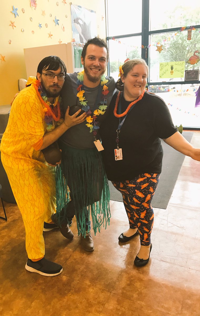 jnh071095's tweet photo. #LuauLife #QAopenhouse #Success #Coconuts @Dylvista @Norris_MPCS @EckleberryApril @DanvilleMetroQA https://t.co/0jsEQI9gAT