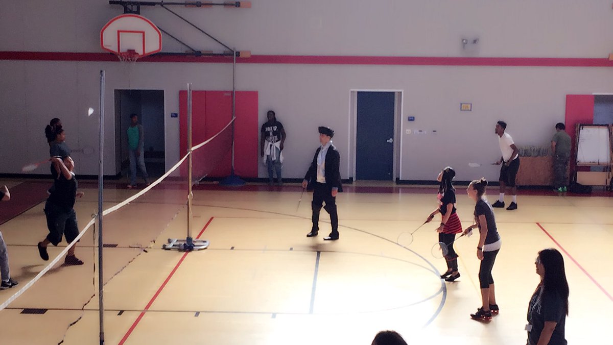 LisaLisalew's tweet photo. Just a friendly competition with our Scholars! Pirate style!!! @CrystalMiddleCA @PrincipalTrots @KristenWitt13 @smile_more_ @A_Klein09 #LLAP https://t.co/ujp0XQa7wz