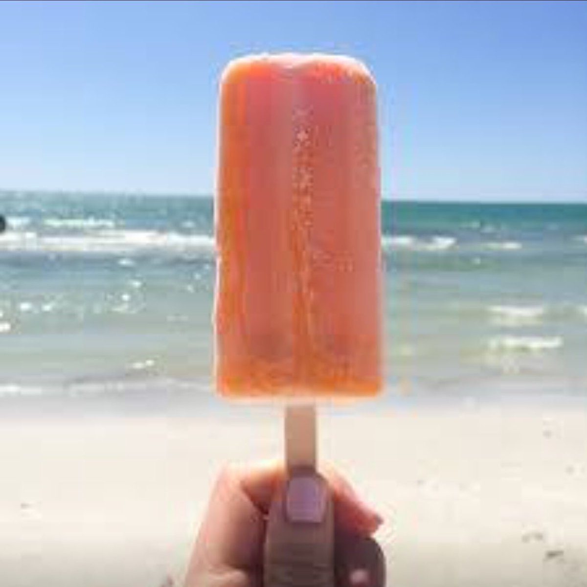 SurfsetTO's tweet image. All costs will go towards the @mooddisordersON and treats from The Greenhouse Juices and The Pop Stand. $10 only. come chill w/ @SurfsetTO