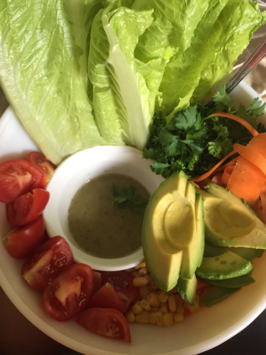 GJerrel's tweet photo. #lunch #Funky #salad #vegan #raw #yumyum #foodie #cilantroDressing #healthy is NOT boring #veggies #life #love #avocado https://t.co/erscULJoy0