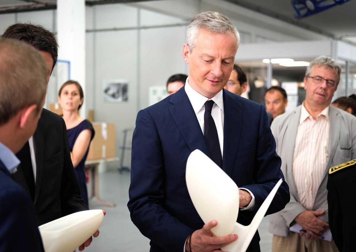 BrunoLeMaire's tweet photo. Visite d'une entreprise d'impression 3D du Val d'Oise : l'avenir de notre #industrie est dans la haute technologie et l'#innovation ! https://t.co/ebHkwW6vHx