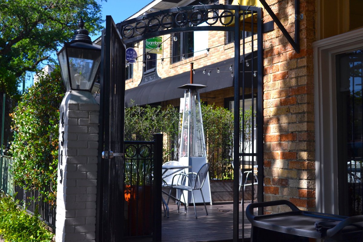 Our doors are always open to you. Literally. #PatioDining
 
Make reservations: bit.ly/PaxAmReservati…