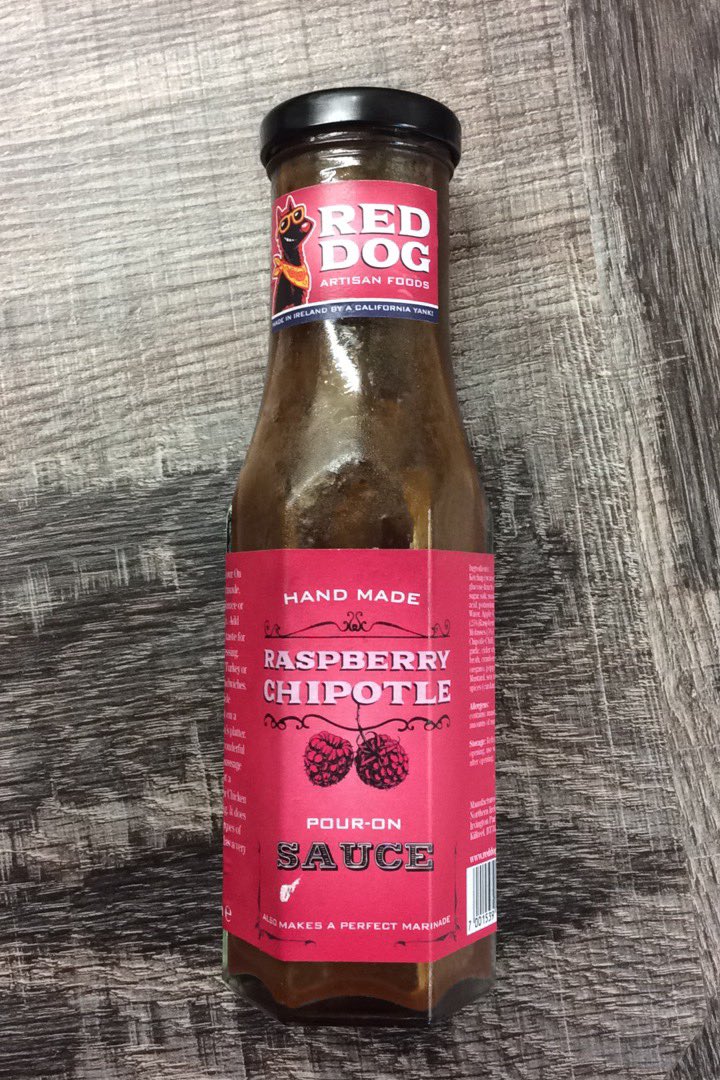 Fri nite fakeaway <a href="/pizzado_kit/">Pizzado</a> with <a href="/Corndalefarm/">Corndale Farm</a> fennel Salami and my favourite <a href="/RedDogFoods/">RED DOG ArtisanFoods</a> raspberry chipotle sauce All local NI products