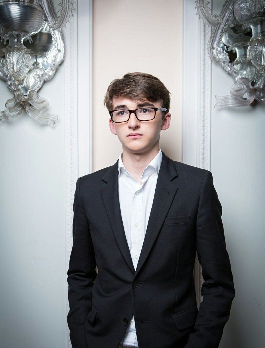 He's arrived.

Yes, yes. He's been distance for a while but that changes today! Does he have a date? No. . . 

#WHRedProm