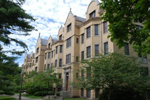 NDResLife's tweet photo. Walsh Hall, newly renovated this year, was originally built with a bowling alley in its basement! #HomeUndertheDome #NDHome https://t.co/obtVYHkDXF