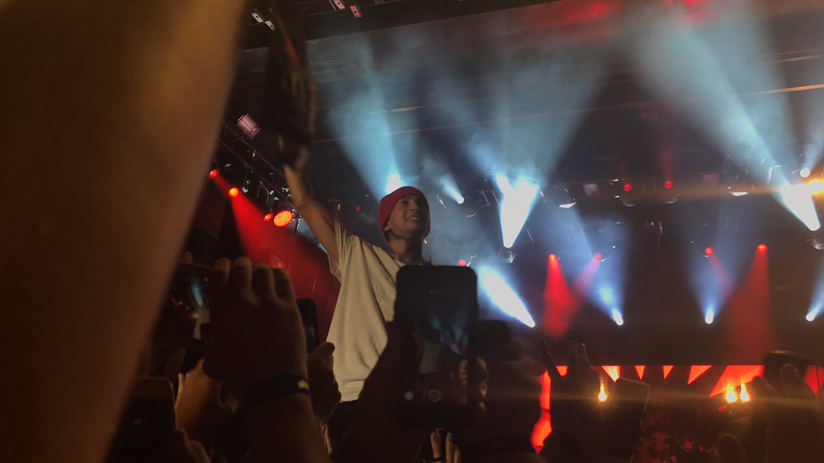 1stepforliv's tweet photo. TYLER WAS SO HAPPY AWWWW AND ALL OF HIS FAMILY GOT TO WATCH HIM ALSO AWWWW #TourDeExpressLive #TourDeColombus https://t.co/TjnuRI3pFs